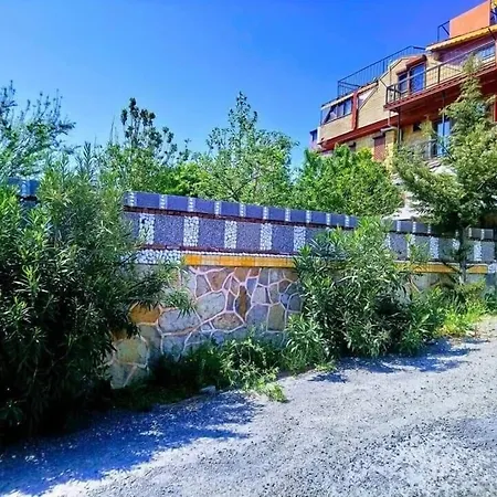 Tas Ev Butik 3*