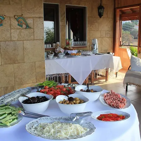 Tas Ev Butik Hotel 3*